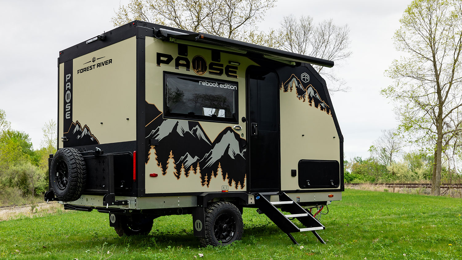 Pause Rv Overlander Modèles Pause Overland WBA - VR tout terrain premium